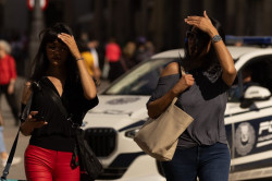 Las temperaturas contin&uacute;an aumentando este lunes, cuando llega un frente atl&aacute;ntico