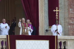 Le&oacute;n XIV mantiene provisionalmente en sus cargos a los jefes de la Curia romana y a la gobernadora del Vaticano