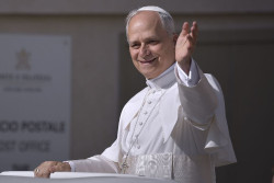 Le&oacute;n XIV pide "coraje y perseverancia" para los que est&aacute;n involucrados en la b&uacute;squeda "sincera" de la paz