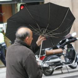 Li&eacute;bana estar&aacute; este lunes en aviso por rachas de sur de 80 km/h