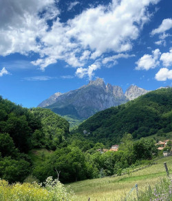 Li&eacute;bana roza los 36 grados este lunes y Valderredible supera los 34
