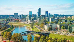 Lituania cierra indefinidamente su frontera con Bielorrusia por los globos con contrabando