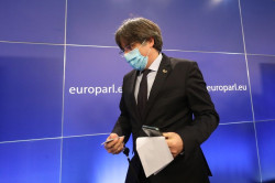 Llarena recuerda que la euroorden contra Puigdemont est&aacute; vigente y el gobierno de Sanchez apoyando a Puigdemont