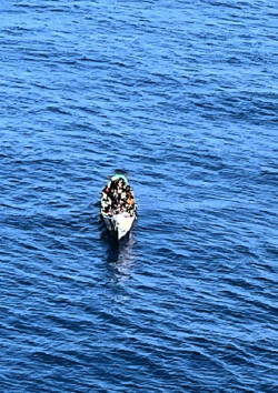 Llega un cayuco con 61 migrantes subsaharianos al sur de La Restinga (El Hierro)