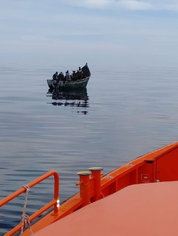 Llega  una patera con 13 migrantes a Gran Canaria