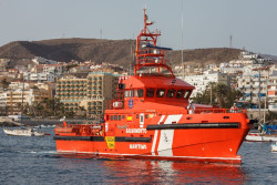Llegan en las &uacute;ltimas horas dos embarcaciones  con 81 inmigrantes a El Hierro y Gran Canaria gracias al gran acuerdo suscrito con Marruecos
