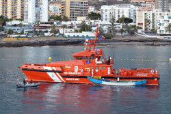 Llegan otros cuatro cayucos a Tenerife y El Hierro con 494 migrantes