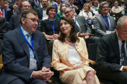 Llop ve "fundamental" el control del Supremo sobre el CNI si previamente ellos controlan el Supremo