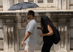 Lluvias, tormentas y calor pondr&aacute;n hoy en aviso a 12 provincias, con Arag&oacute;n, C-LM y Baleares en nivel naranja
