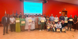 Los 20 primeros alumnos del certificado en Formaci&oacute;n Pedag&oacute;gica y Did&aacute;ctica para profesorado de FP reciben su t&iacute;tulo