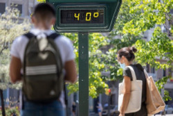 Los avisos rojos se concentran hoy en Cantabria, Navarra, La Rioja, Badajoz y Zaragoza, con m&aacute;ximas de hasta 45&ordm;C