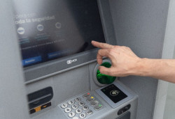  Los cajeros ya se est&aacute;n restableciendo con normalidad, aunque los bancos monitorizan la situaci&oacute;n