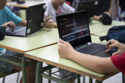 Los estudiantes españoles de 15 años están por debajo de la media de la OCDE en conocimientos financieros, según PISA