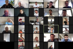 Los jugadores del Bar&ccedil;a se re&uacute;nen para "hacer pi&ntilde;a" en un encuentro informal