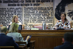 Los ministro de S&aacute;nchez pasan del Senado y de la democracia
