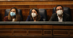 Los ministros comunistas de Podemos del Gobierno de S&aacute;nchez  no le aplauden al menos no le silvan