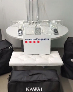 Los Mossos recuperan piezas robadas de un piano de 1 mill&oacute;n de euros del que solo hay 5 en el mundo