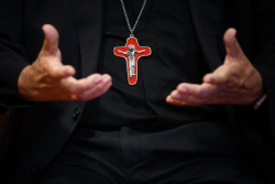 Los obispos creen que la Iglesia debe ser la que decida qui&eacute;n atiende la bas&iacute;lica del Valle de los Ca&iacute;dos
