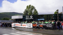 Los paros coincidentes con la negociaci&oacute;n del ERE de Nestl&eacute; se inician con respaldo total de la plantilla en La Penilla
