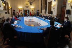 Los presidentes auton&oacute;micos de la `Cumbre de Santiago` mantendr&aacute;n su siguiente encuentro en Comillas