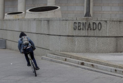Los senadores gastaron casi tres millones de euros en viajes durante 2022, un 22% m&aacute;s que el a&ntilde;o anterior