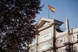 Los senadores gastaron m&aacute;s de 869.000 euros en viajes durante los primeros meses del a&ntilde;o, el r&eacute;cord en nueve a&ntilde;os