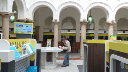 Los trabajadores de la limpieza de Correos en Cantabria inician mañana una huelga indefinida tras cinco meses sin cobrar