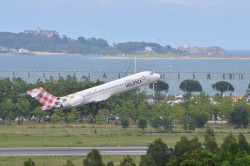 Los vuelos entre Menorca y Santander se retrasan m&aacute;s de cuatro horas por aver&iacute;a en un avi&oacute;n