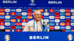 Luis de la Fuente: "Italia es como mirarnos en un espejo, es un cl&aacute;sico"