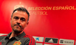 Luis Enrique: "El aplazamiento de la Eurocopa tiene cosas positivas, los j&oacute;venes podr&aacute;n curtirse"