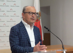 Marcano pedirá que Transporte y Turismo expliquen los motivos de la suspensión del vuelo entre Santander y Madrid