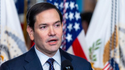 Marco Rubio califica el conflicto en Ucrania como una "guerra indirecta entre EEUU y Rusia"
