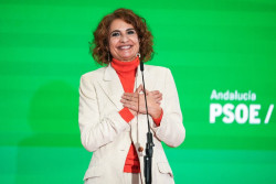 Mar&iacute;a Jes&uacute;s Montero cree que Andaluc&iacute;a tiene que pedir el autogobierno que plantea Catalu&ntilde;a en "igualdad de condiciones"