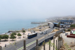M&aacute;s de 100 menores y cientos de adultos acceden a nado de madrugada a Ceuta y localizado otro cad&aacute;ver