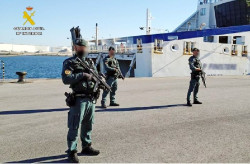 Más de 200 agentes de la Guardia Civil participan en un operativo de seguridad en el Puerto de Santander