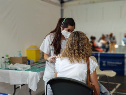  M&aacute;s de 3,6 millones de espa&ntilde;oles han recibido la dosis de refuerzo de la vacuna