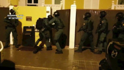 M&aacute;s de 40 detenidos, nueve investigados y 5.176 kilos de hach&iacute;s decomisados en la "Operaci&oacute;n Ropero"