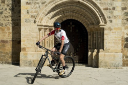 M&aacute;s de 500 personas participan este fin de semana en la prueba BTT y la ultramarat&oacute;n ADN Cantabria Infinita