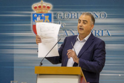 Media reclama a G&oacute;mez de Diego y &Aacute;lvarez que "no mientan" y "pidan perd&oacute;n" por la deuda en Vivienda