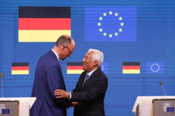 Merz clama contra la "inmigraci&oacute;n " en su primer gran discurso en el Bundestag