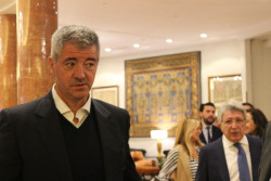 Miguel &Aacute;ngel Gil Mar&iacute;n carga contra el arbitraje del derbi: "Es lamentable"