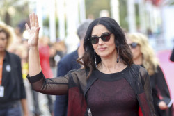 Monica Belluci admite su admiraci&oacute;n por Almod&oacute;var: "Es un maestro. Pone a las mujeres en un nivel muy alto"