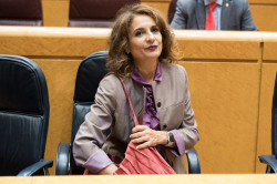 Montero asegura que, tras el pacto fiscal, el Gobierno est&aacute; "mucho m&aacute;s cerca" de sacar adelante los PGE