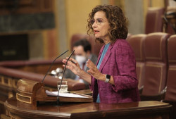 Montero promete millones a las CCAA de los PGE porque nos deben el IVA
