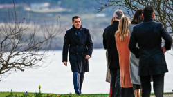 Moreno pide al Gobierno "IVA cero" en compra de primera vivienda y recursos extras para menores extranjeros