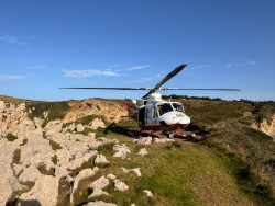 Movilizado el helic&oacute;ptero y otros tres servicios de emergencias tras volcar un kayak en la playa de Cuch&iacute;a