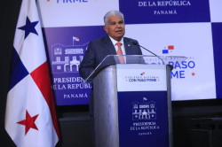 Mulino avisa a Trump de que no puede violar el Derecho Internacional: "El canal es de Panamá"