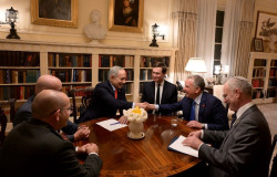 Netanyahu recibe informaci&oacute;n "actualizada" de las negociaciones con Ir&aacute;n en su encuentro con Witkoff y Kushner