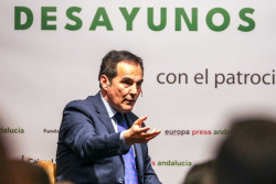 Nieto critica que Magdalena &Aacute;lvarez esgrima que el TC "es el &uacute;ltimo &oacute;rgano de apelaci&oacute;n": "No se puede ser m&aacute;s burro"