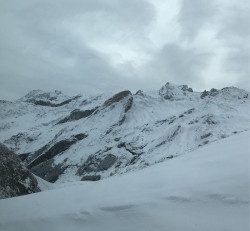 Olas, viento, nieve y lluvia ponen ma&ntilde;ana en riesgo a 14 CCAA, con un descenso notable de las temperaturas